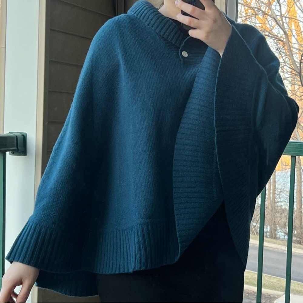 Portolano Cape Poncho NWT